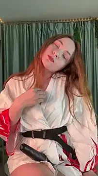 PearDream — let's try sucking a finger 