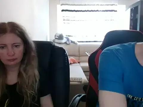 Group PeterAndJen on StripChat