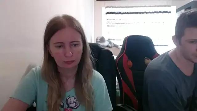 Group PeterAndJen on StripChat