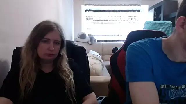 Group PeterAndJen on StripChat