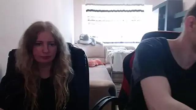 Group PeterAndJen on StripChat