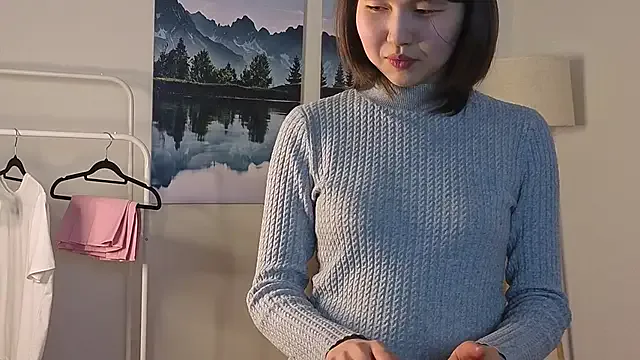 PoIlyMunday — few poses for you