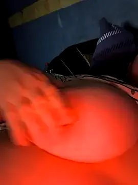 poussychats — Je retire le haut