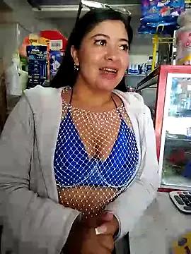 Pp-ari4na03 on StripChat 