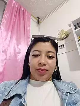 Pp-ari4na03 on StripChat 