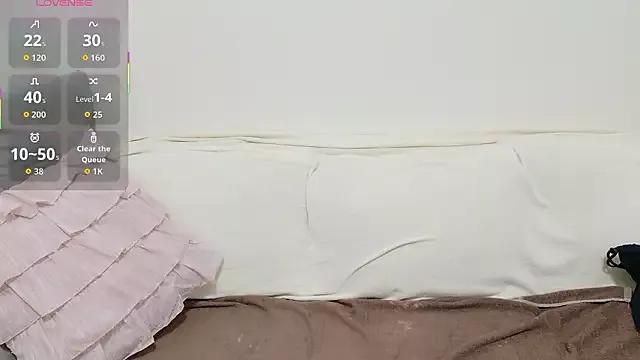 Watch gorgeous escort PppYukaqqq pppYukaqqq from StripChat