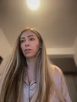 RaquelleDevon — Hello R!