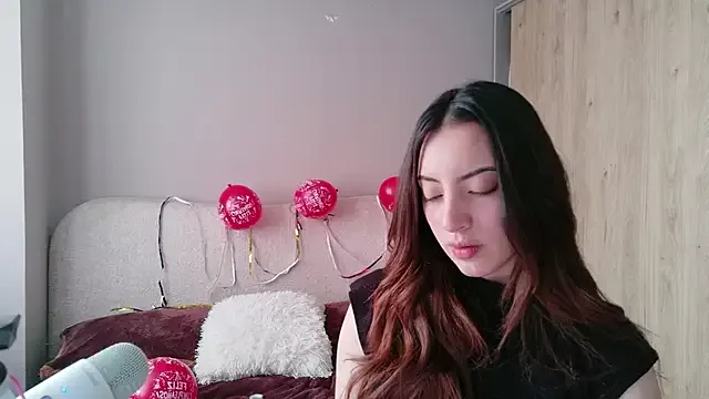Rebbecawhite_ASMR on StripChat