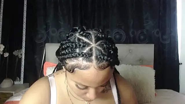 rebeka_kenye on StripChat 