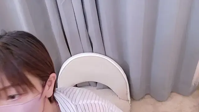 Risa_06 on StripChat