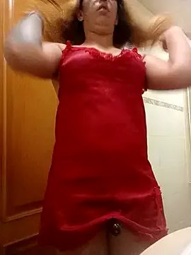 Roousse08 on StripChat 