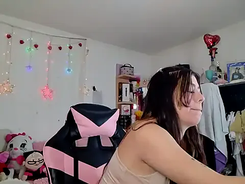 Rosario_96 — undress and masturbate in public