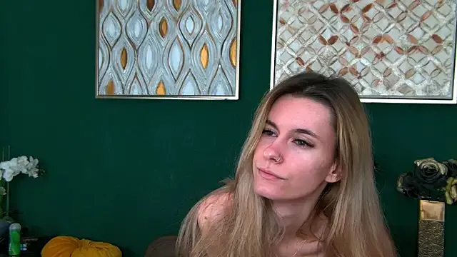 RoxanneJoy on StripChat