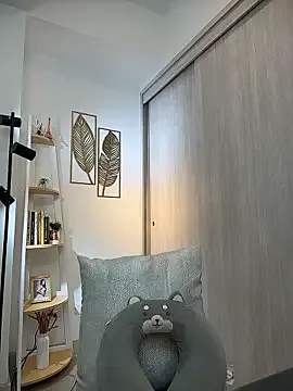 rubyhill_2711 on StripChat