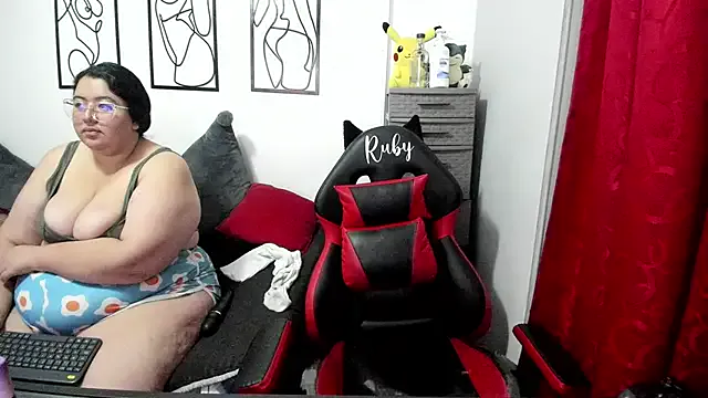 RubyPirsso18 — OIL ON  BIG TITTIES