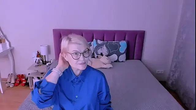 sabrinamacmarren — can you make me cum