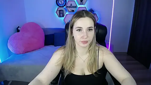 SabrinViolet — play with tits