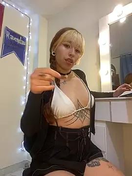 Sallem_Pink on StripChat