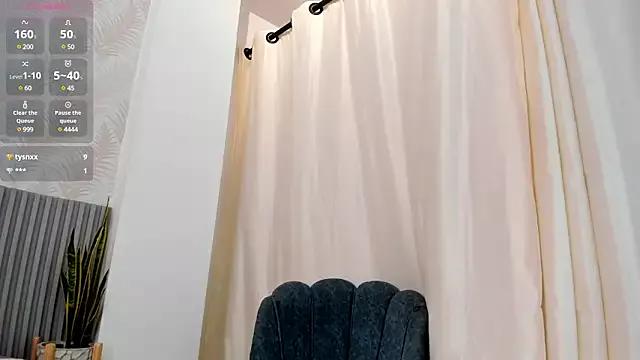 Sally_Azmani_ on StripChat 