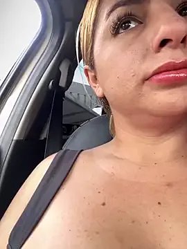 sammyqueenx21 on StripChat 