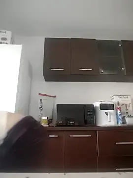 SandyCassie — You choose.