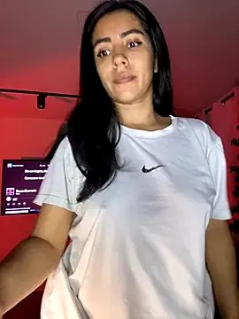 Sara-215 on StripChat 