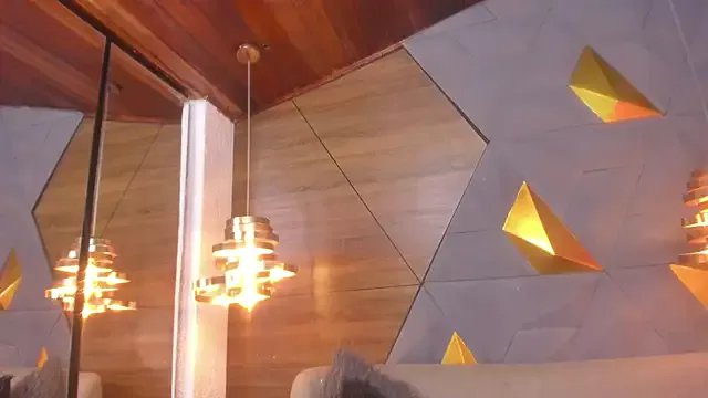 sarah_banks1 on StripChat 