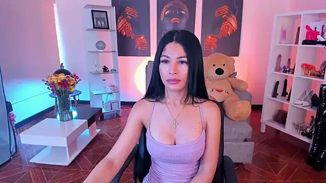 saralife on StripChat