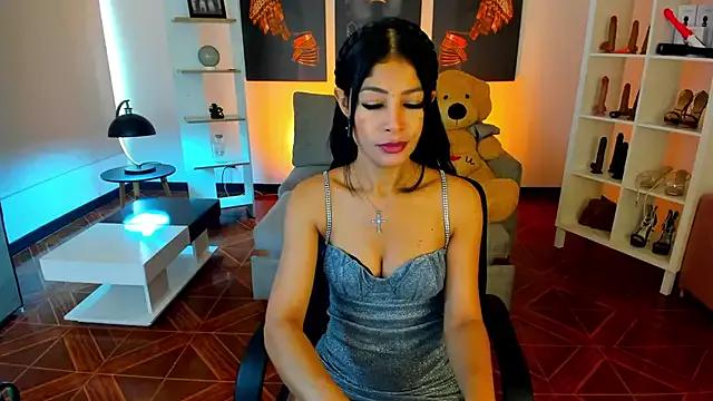 saralife on StripChat