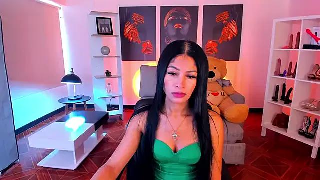 saralife on StripChat