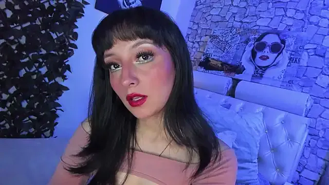 ScarlatSultry — Sniff and lick feet