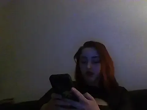 Scarlett-Quinn- — Topless