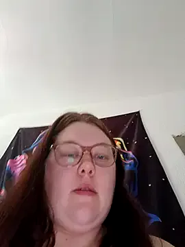 Sexycurvyemilyy