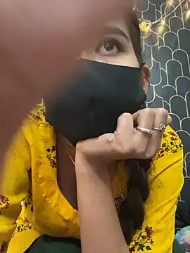 Sexykhushi041 on StripChat