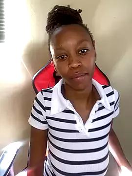 SexyPetitex25 from StripChat