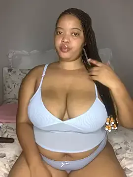 sexytinashe21 — Freechat on StripChat