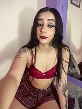 sharlot24 on StripChat