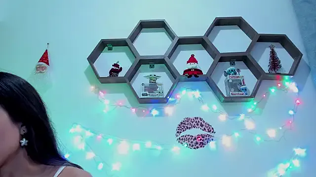 SharonSander on StripChat