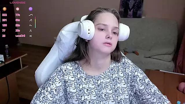 SharybbFace from StripChat