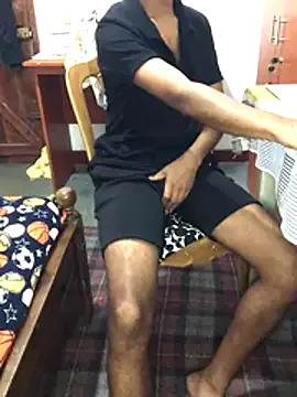 ShayanLK on StripChat