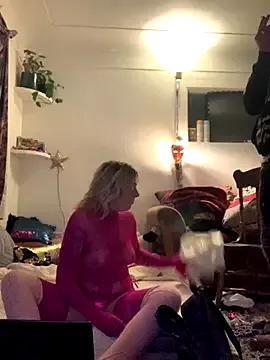 StripChat SilverandFox SilverandFox from StripChat