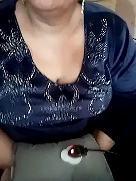 Simran_008 — Boobs show