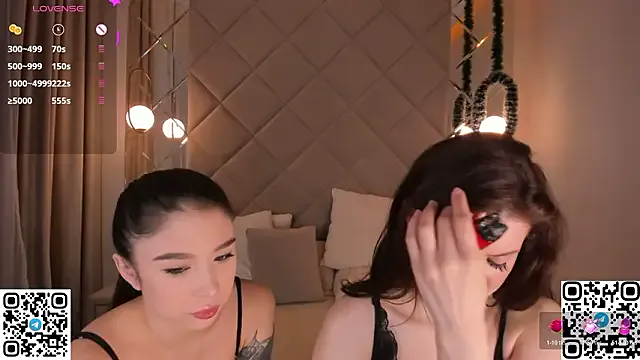 Skinny_Alice — topless + oil