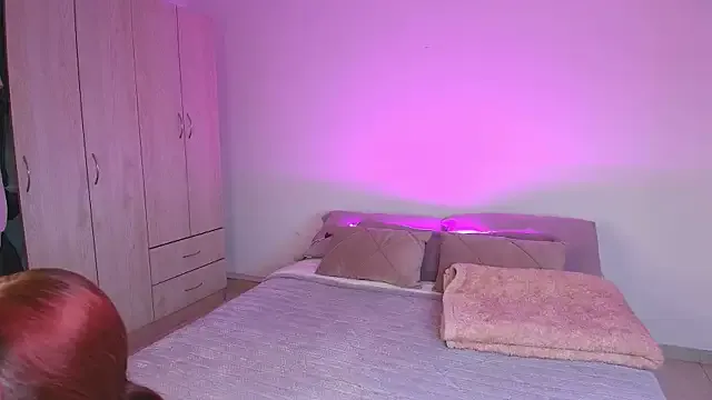 Sky_Intimate on StripChat