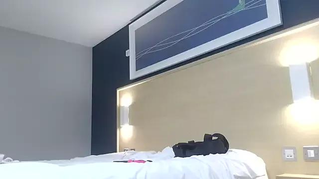 Freechat skyemorgan01 on StripChat