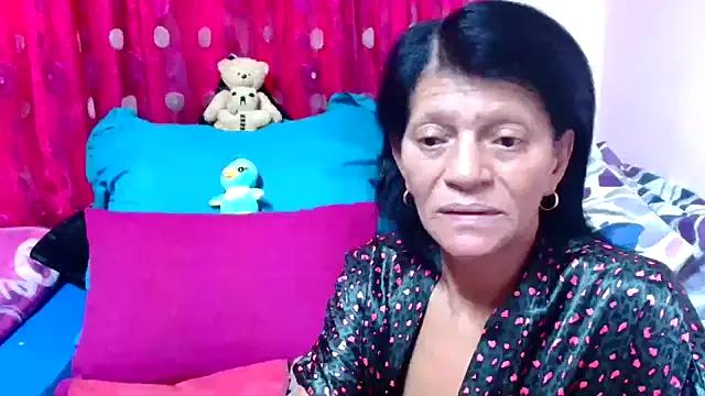 Freechat SLUTTYROXY on StripChat