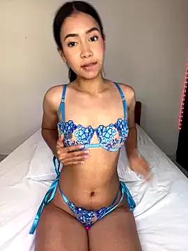 Explore sexy stripper Soe_Love Soe_Love from StripChat