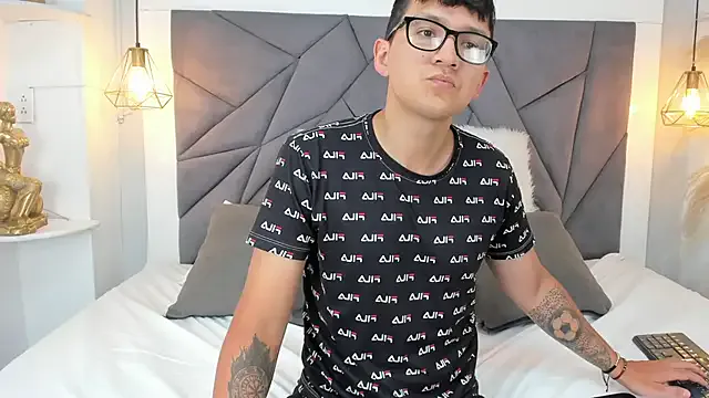 Sophia_Andrade_