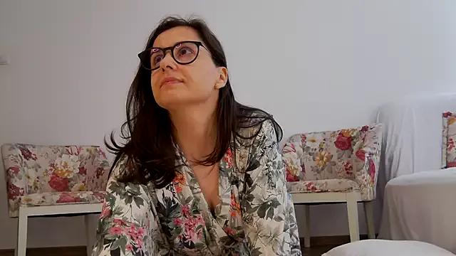 Freechat SophieeRain on StripChat
