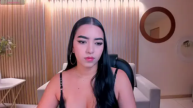 SophieLanne — Spit Pussy